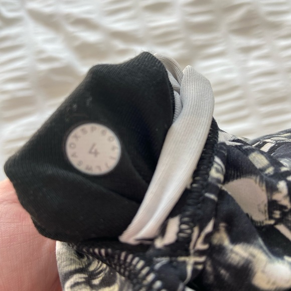 Lululemon Leggings - Picture 3 of 3